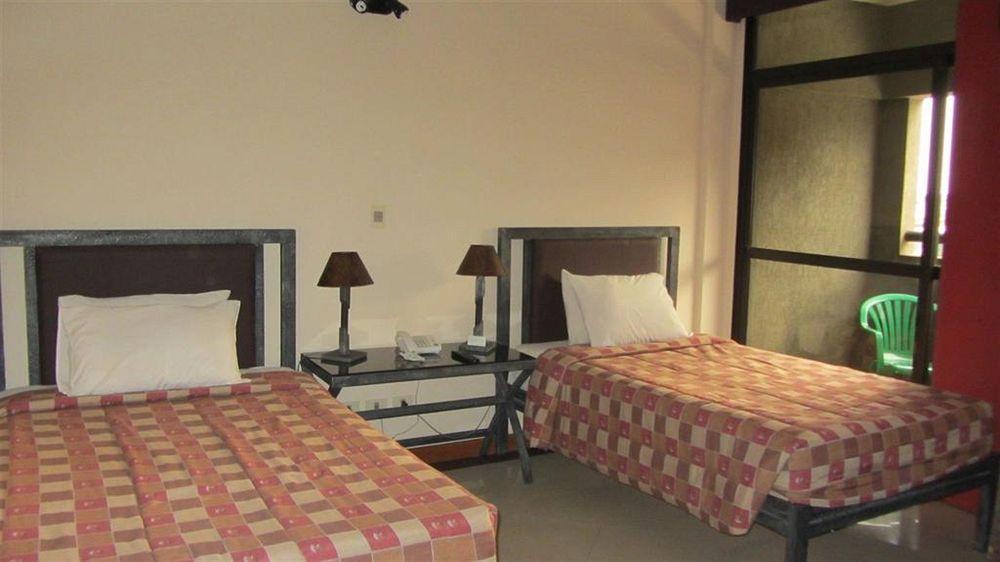 אסונסיון Aspen Hotel & Apart מראה חיצוני תמונה