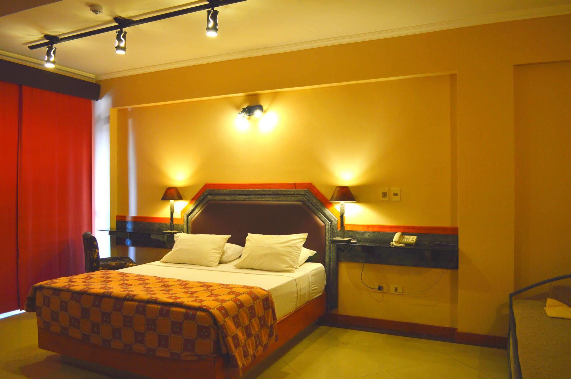 אסונסיון Aspen Hotel & Apart מראה חיצוני תמונה