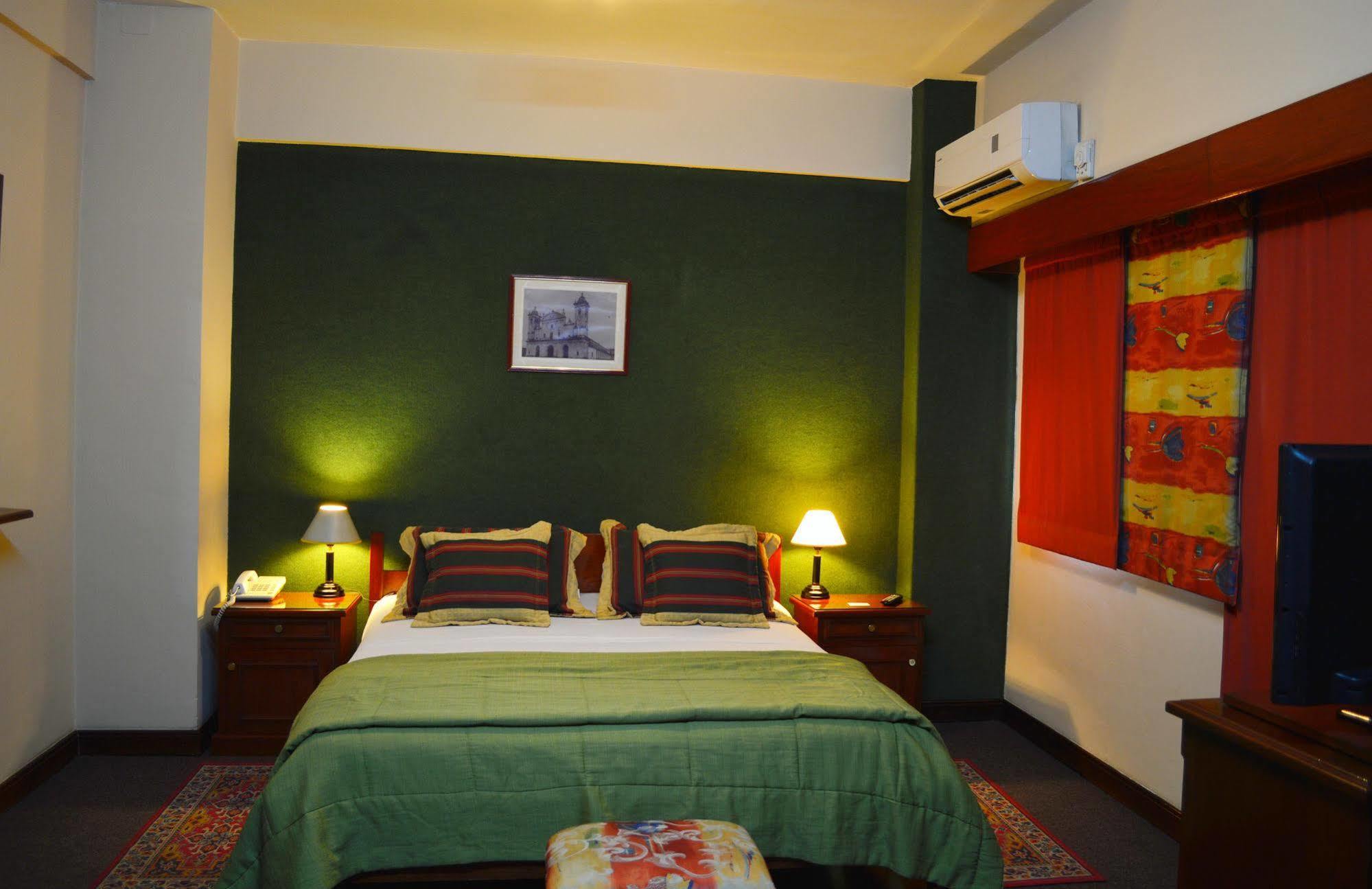 אסונסיון Aspen Hotel & Apart מראה חיצוני תמונה